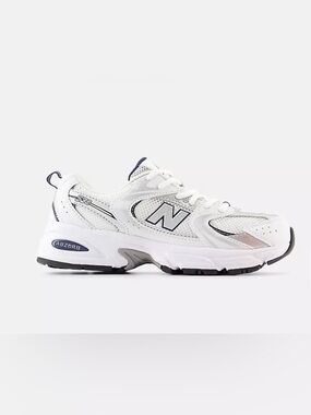 New Balance 530 sneakers big kids size 6.5